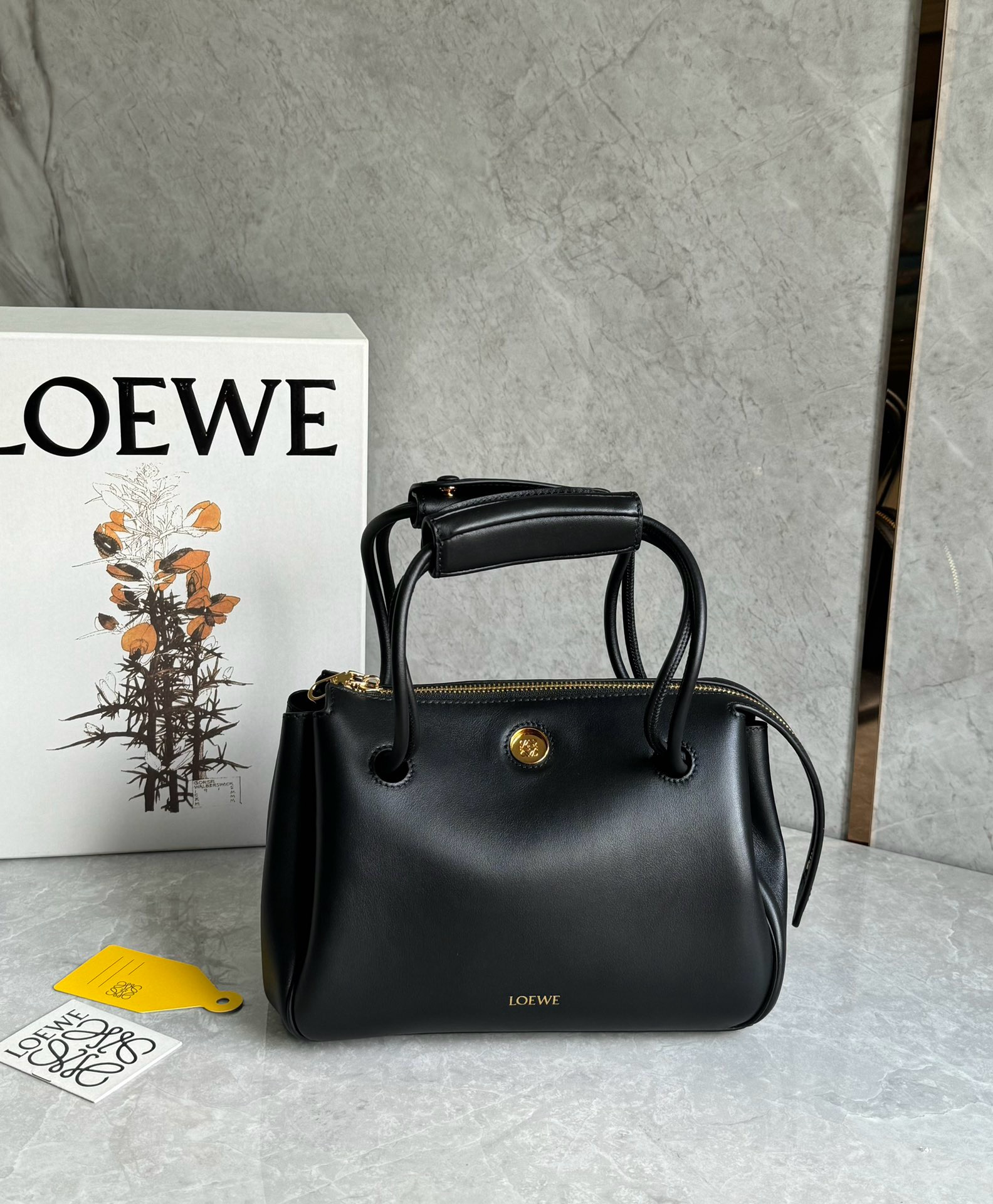 Balenciaga Rodeo Medium Handbag