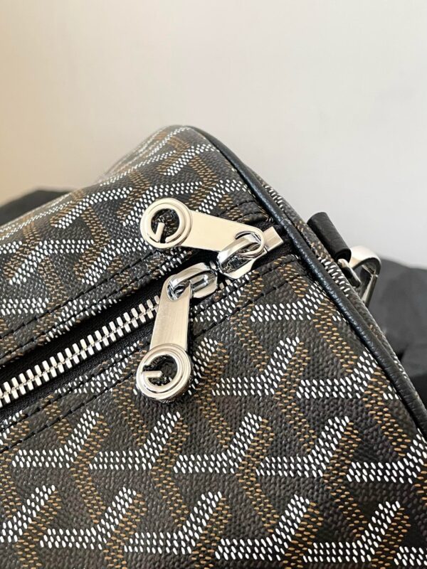 Goyard Barrel 40 Sport Bag - Image 6
