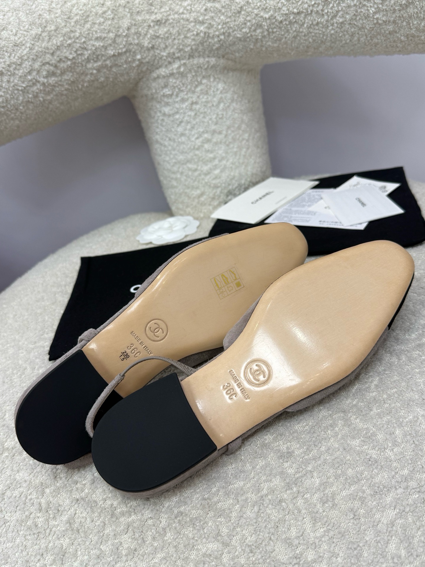 RV Belle Slingback Pumps RV Belle Slingback Pumps