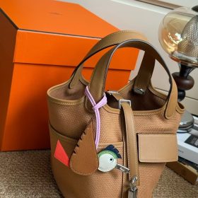 Hermès Picotin Cargo 18 Orange