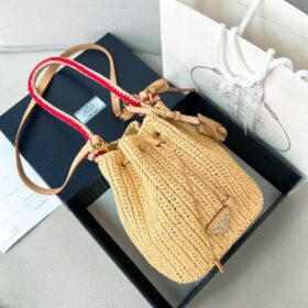 Chanel 22 Small Handbag
