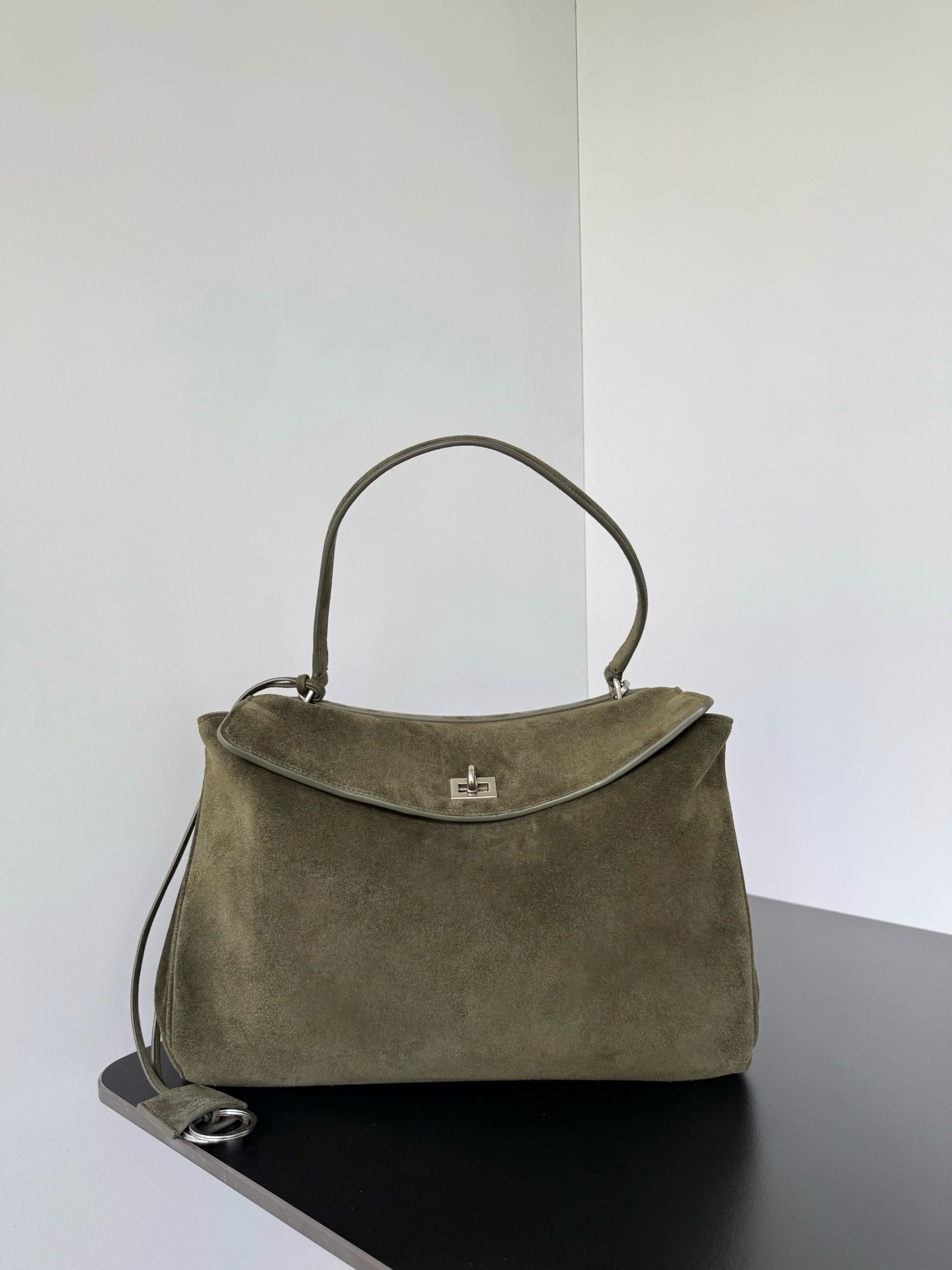 Loro Piana Extra Bag L23