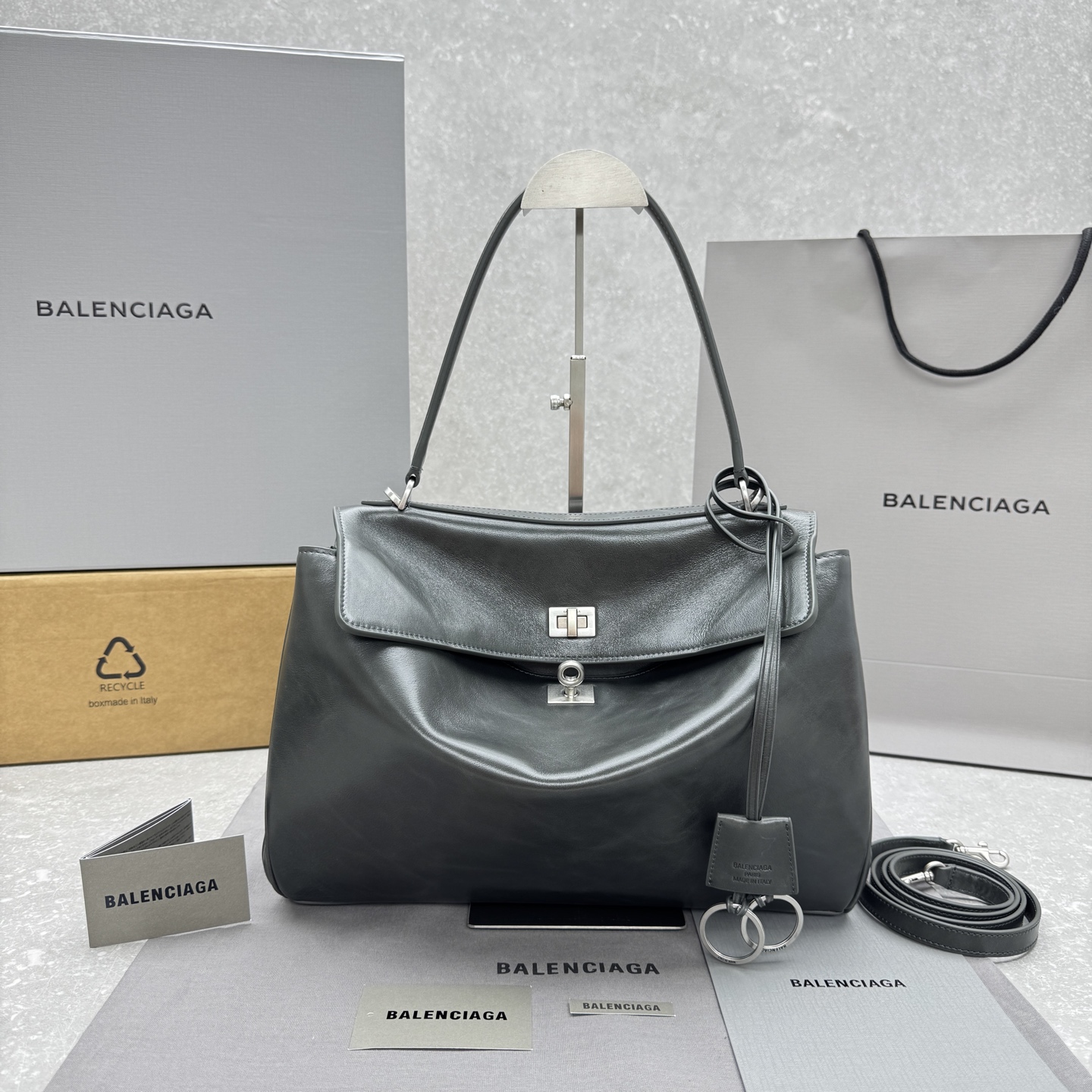 Balenciaga Rodeo Medium Handbag Balenciaga Rodeo Medium Handbag
