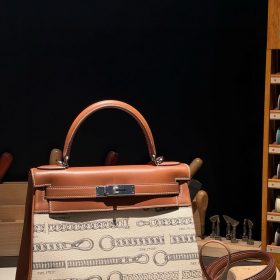 YSL Le 5 À 7 Bea