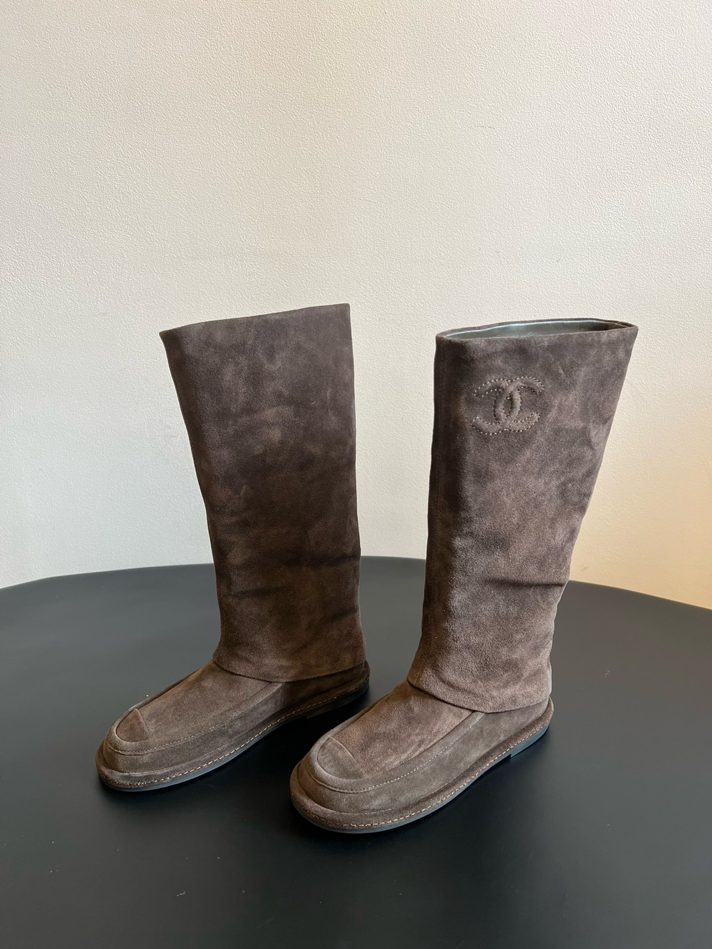 Chanel 22 Small Handbag