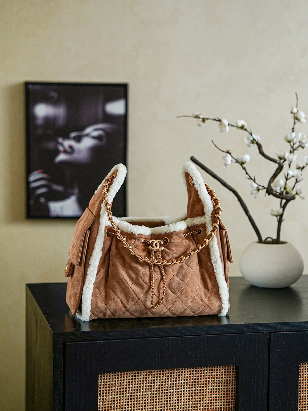 BV Andiamo Bucket Bag