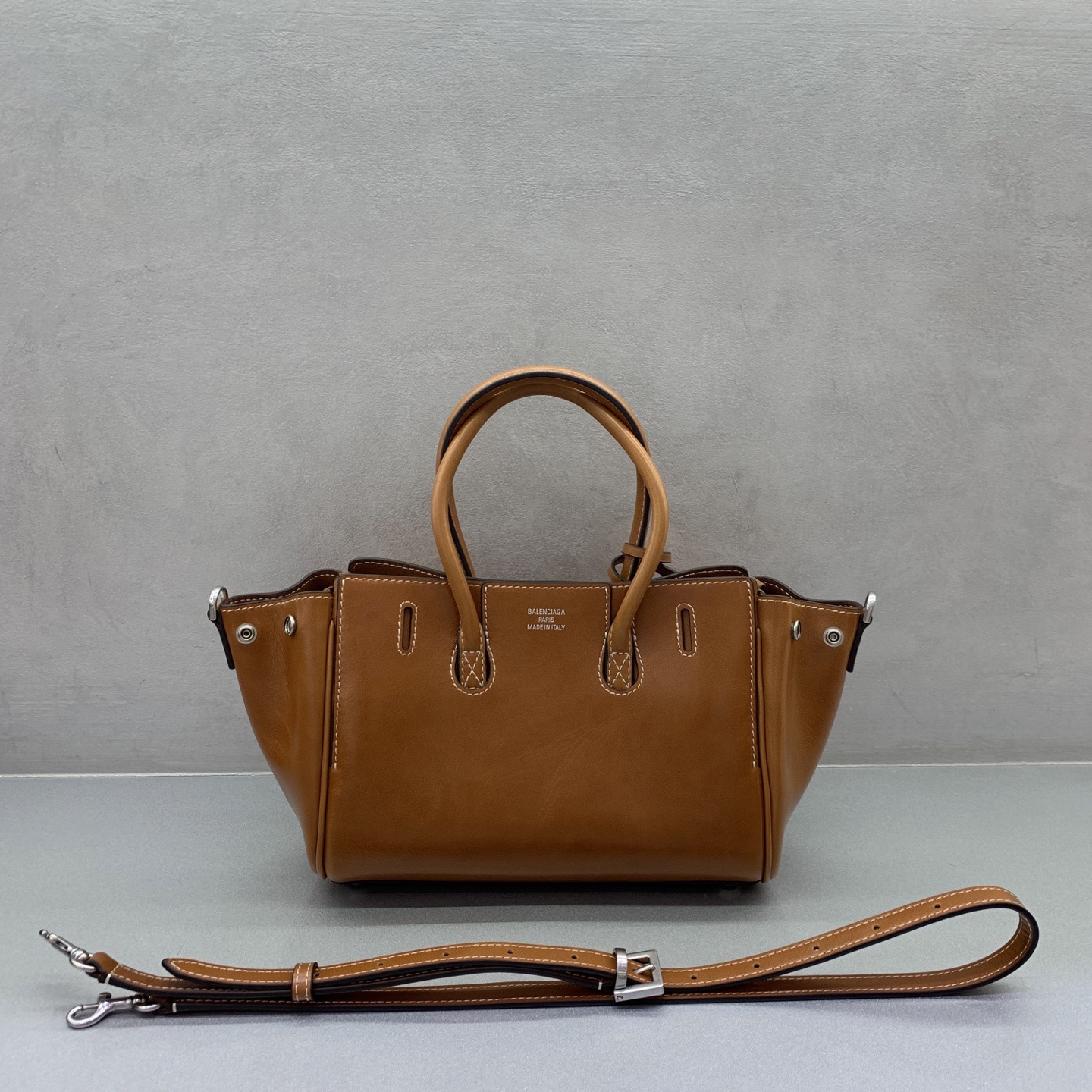 Loewe Flamenco Purse Tote Bag Loewe Flamenco Purse Tote Bag