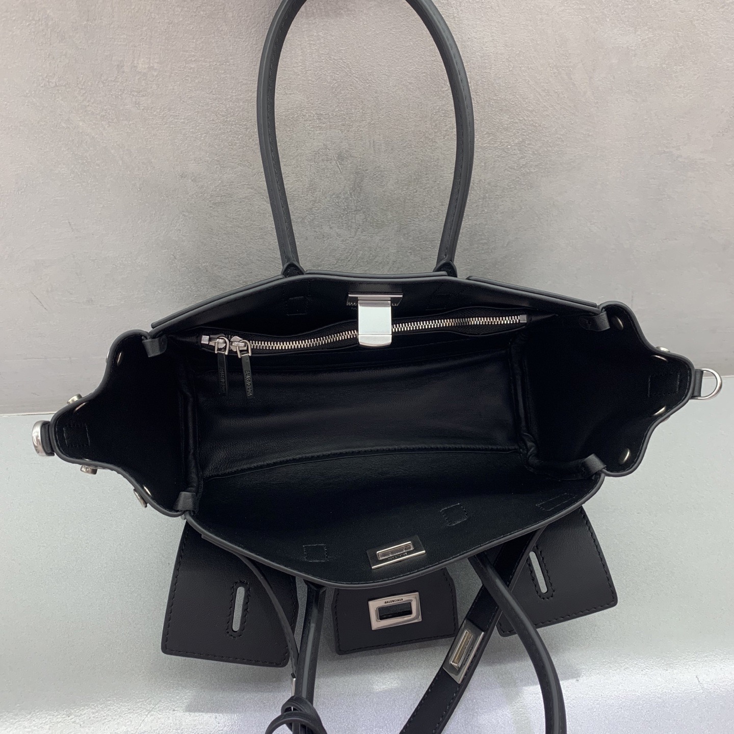 Loewe Flamenco Purse Tote Bag Loewe Flamenco Purse Tote Bag