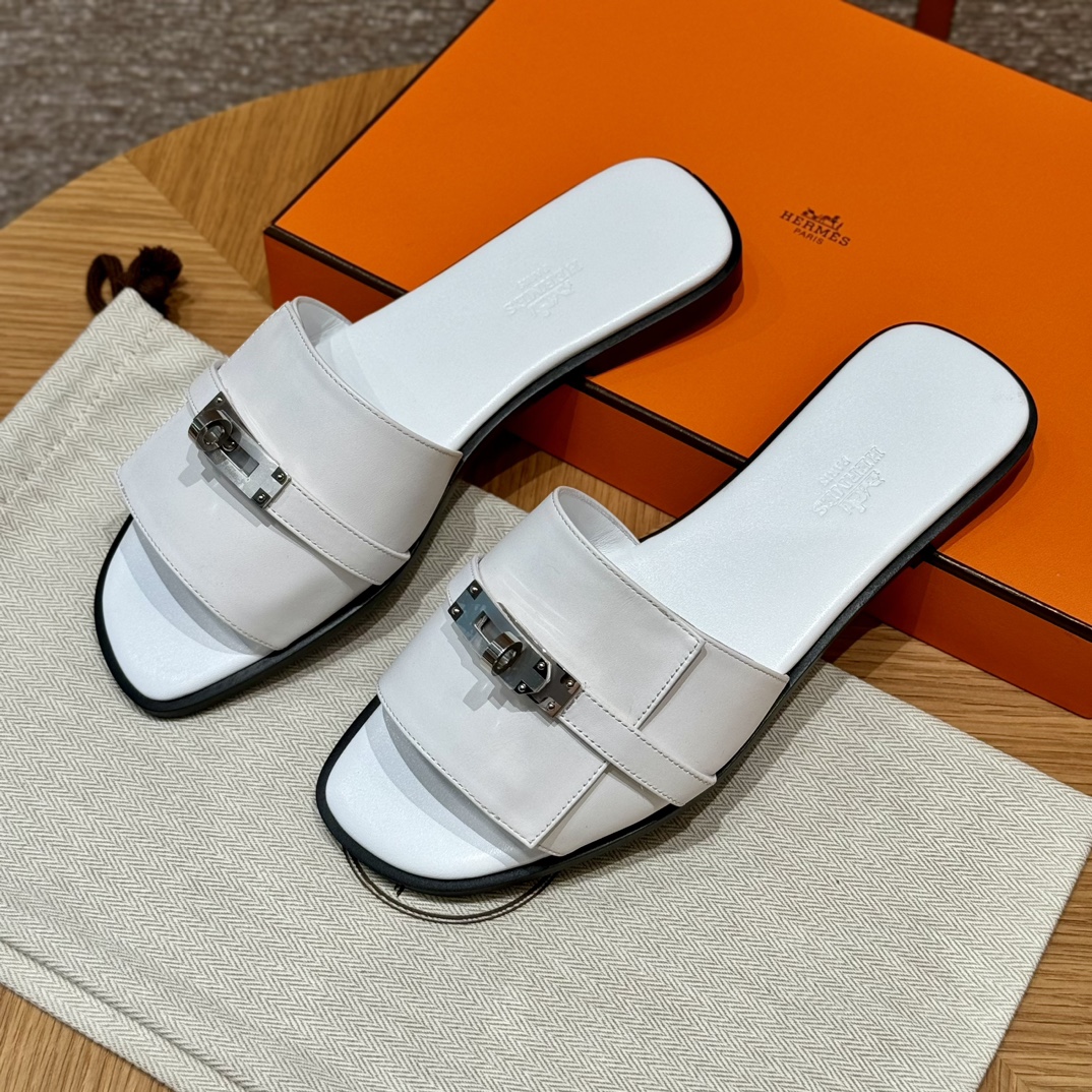 Hermes Giulia Sandals