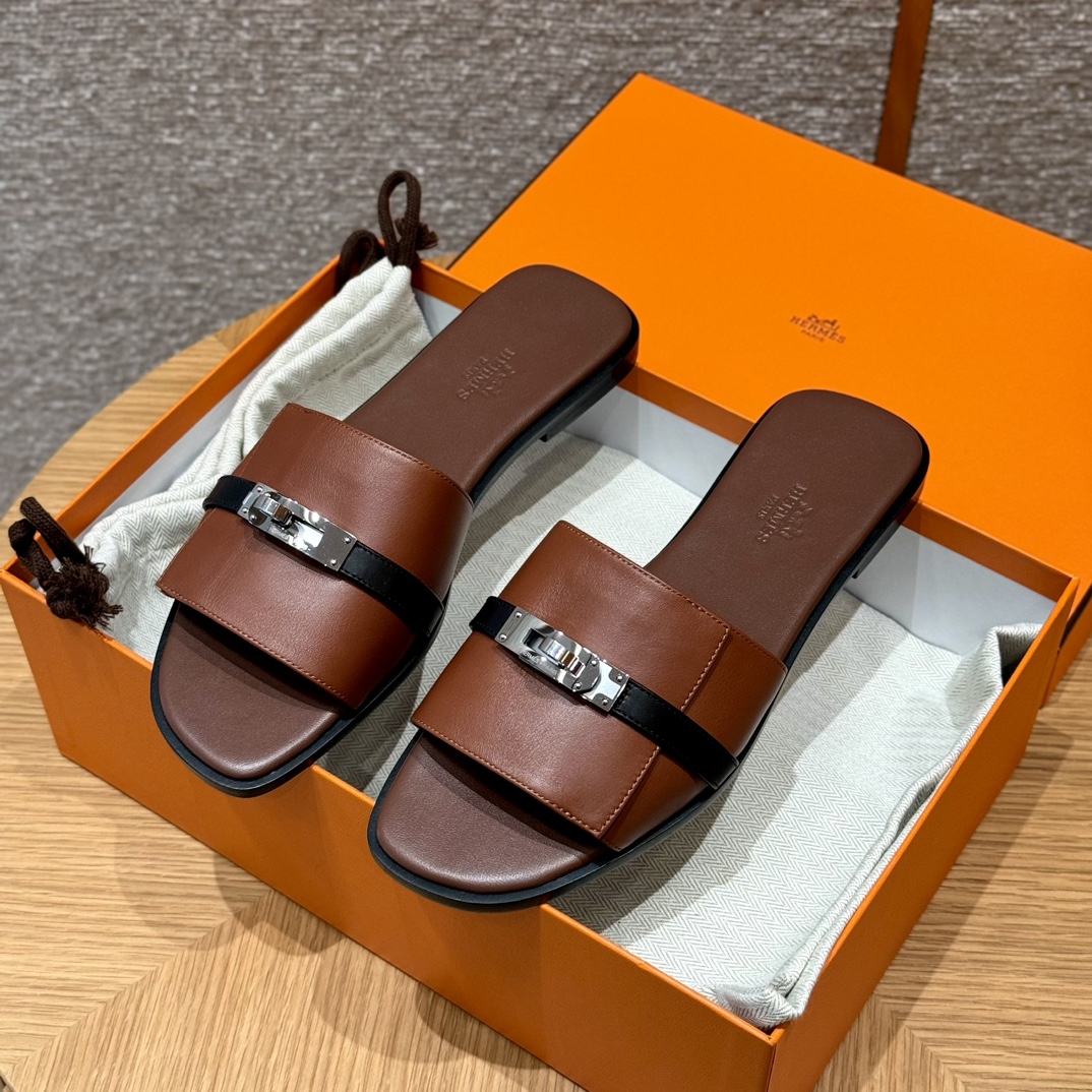 Hermes Giulia Sandals