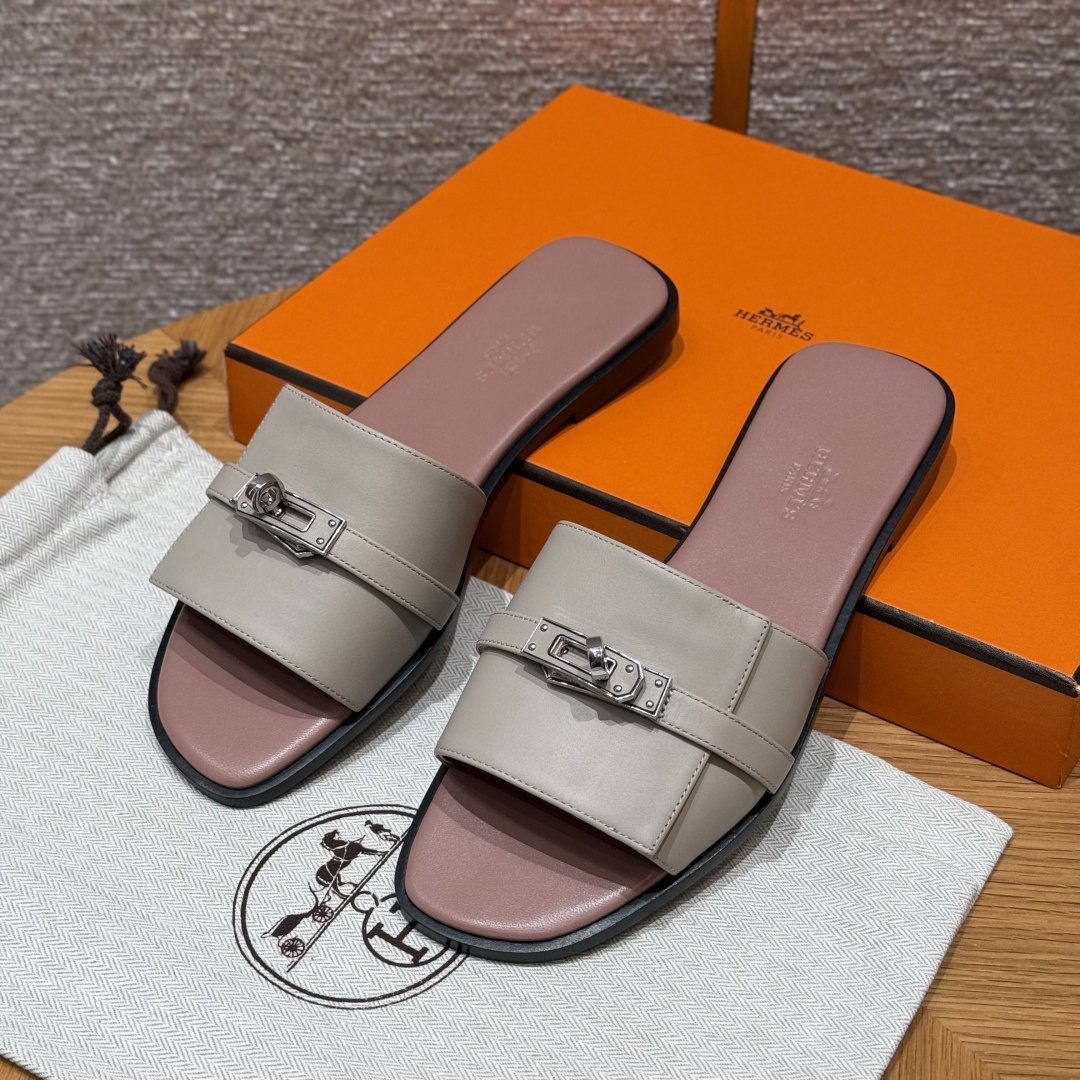 Hermes Giulia Sandals