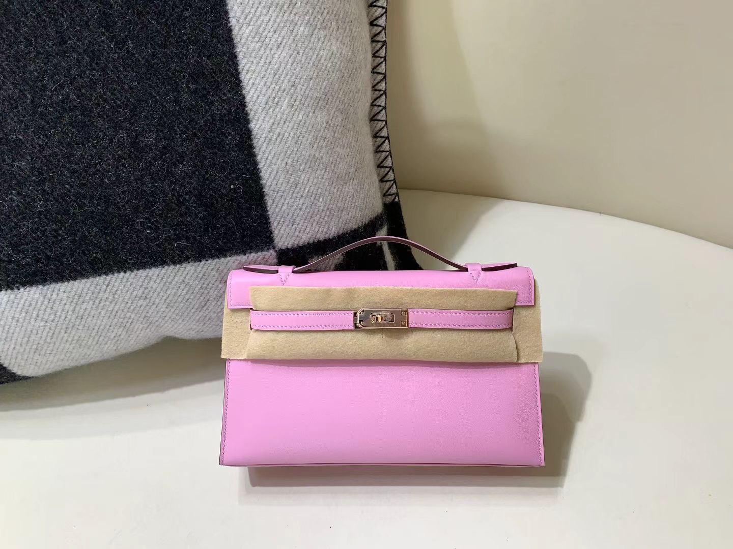 Hermès Kelly Pochette Swift Mauve Sylvestre GHW