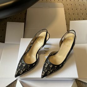 Chanel Pump