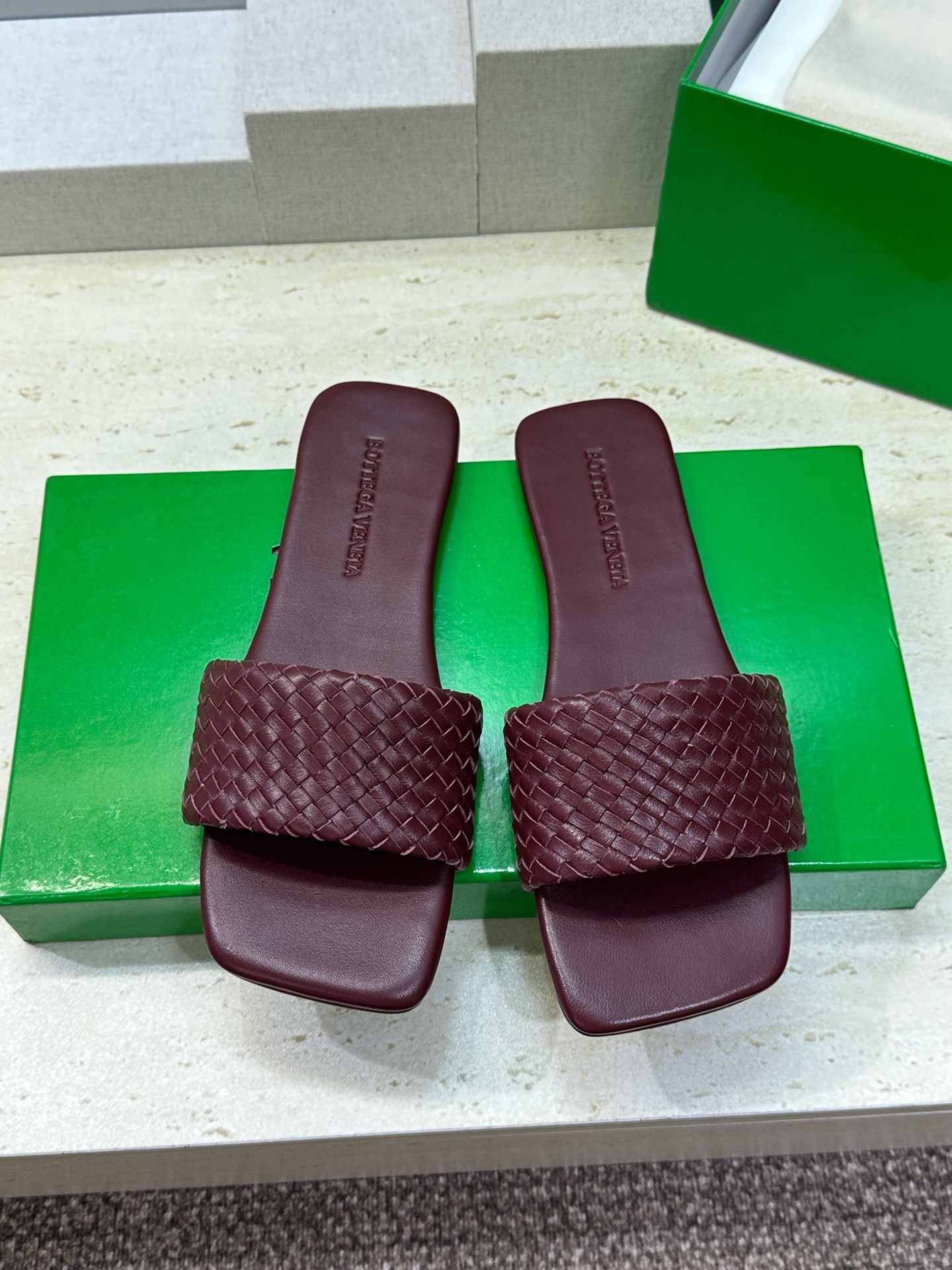 Loewe Pebble Beads Fussbett Sandal