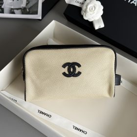 Chanel Small Zipped Pouch Chanel Small Zipped Pouch