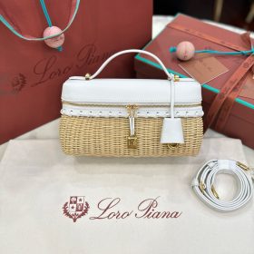 Chanel Maxi Flap Bag Chanel Maxi Flap Bag