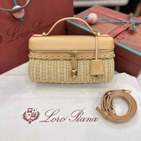 Chanel Maxi Flap Bag Chanel Maxi Flap Bag