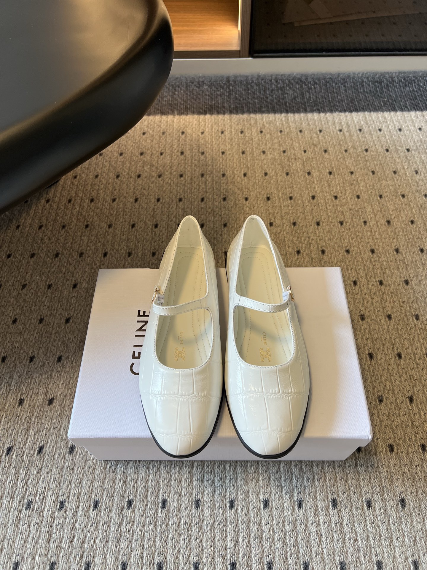 Celine Macaron Mule
